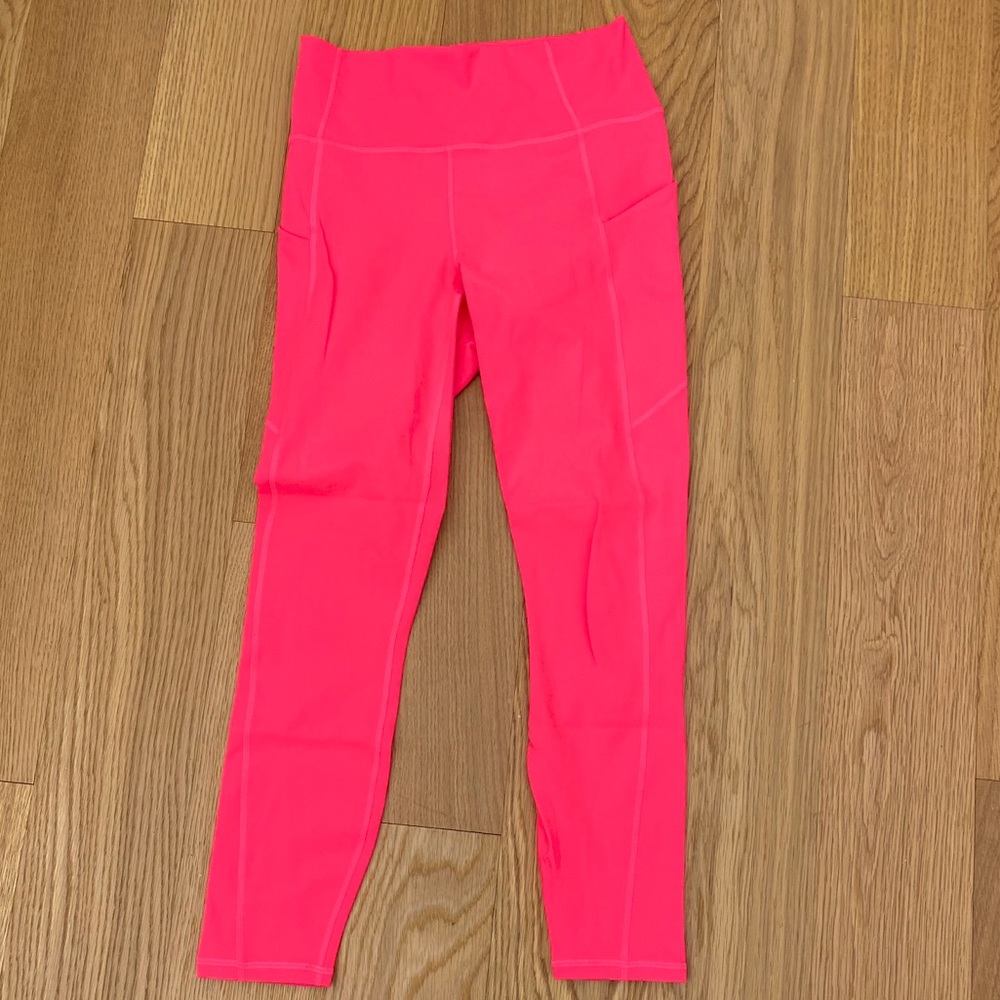 Fabletics - Oasis High-Wasted 7/8 Leggings
